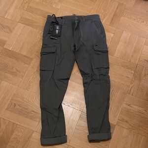 Mason Men's Cargo Pants in Forest Green